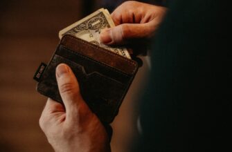 how to protect crypto wallet anonymously