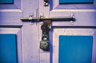 protect private key in cold storage best practices