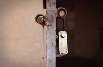 protect private key safely 2025 guide