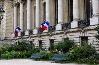 how to report staking rewards in france